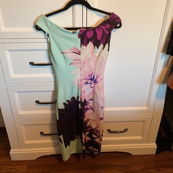 Floral Joseph Ribkoff dress - Picture 3 of 7